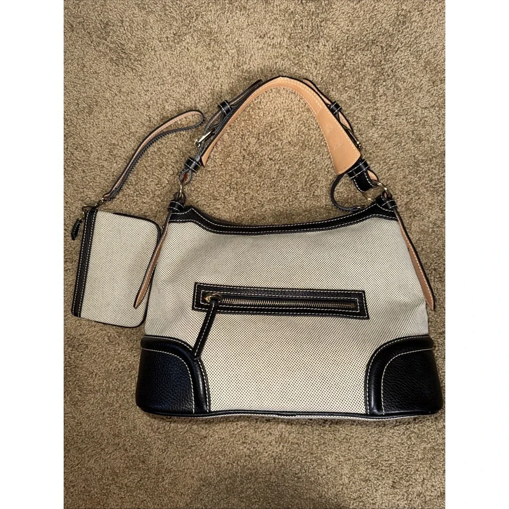 Dooney & Bourke Black Ivory Purse Hobo Shoulder Bag Purse‎ w/ Wristlet